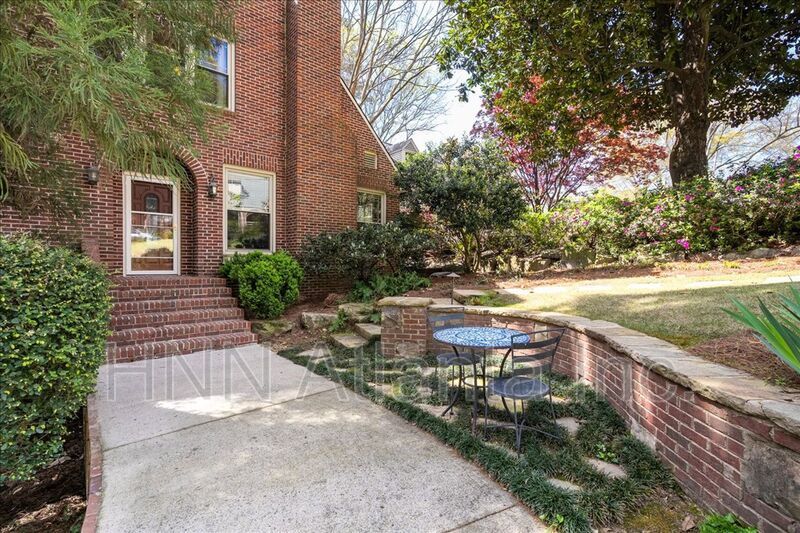 Classic Comfort Meets Modern Style in Garden Hills property image