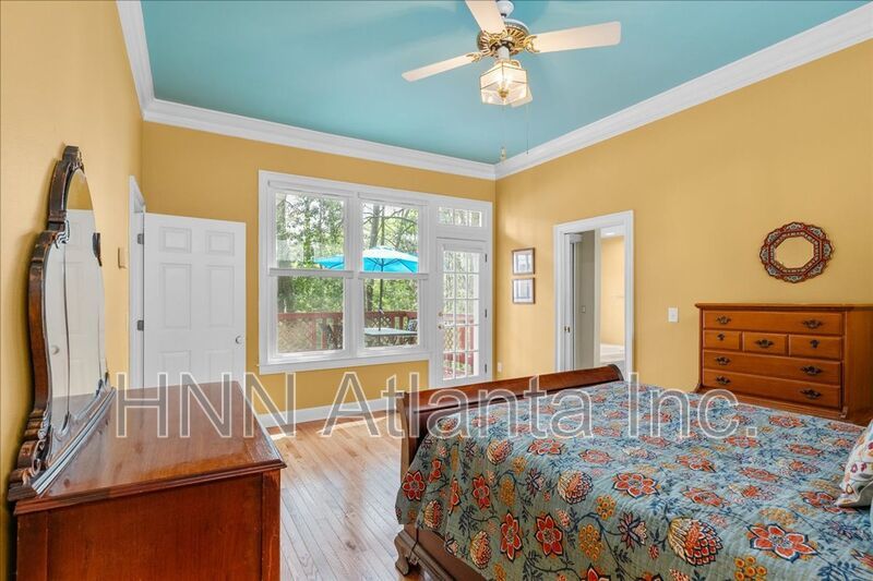 Classic Comfort Meets Modern Style in Garden Hills property image