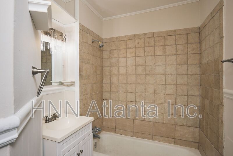 Charming Stone Cottage in the Heart of Decatur property image