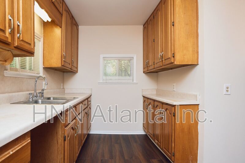 Charming Stone Cottage in the Heart of Decatur property image