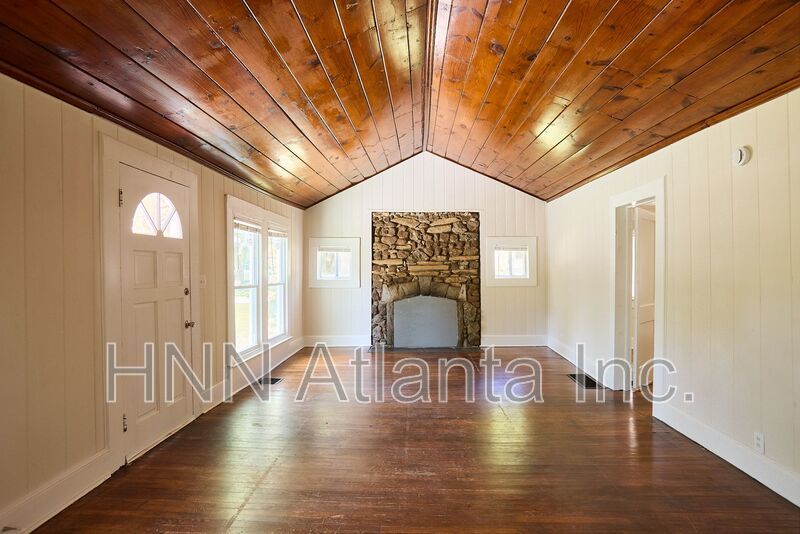 Charming Stone Cottage in the Heart of Decatur property image