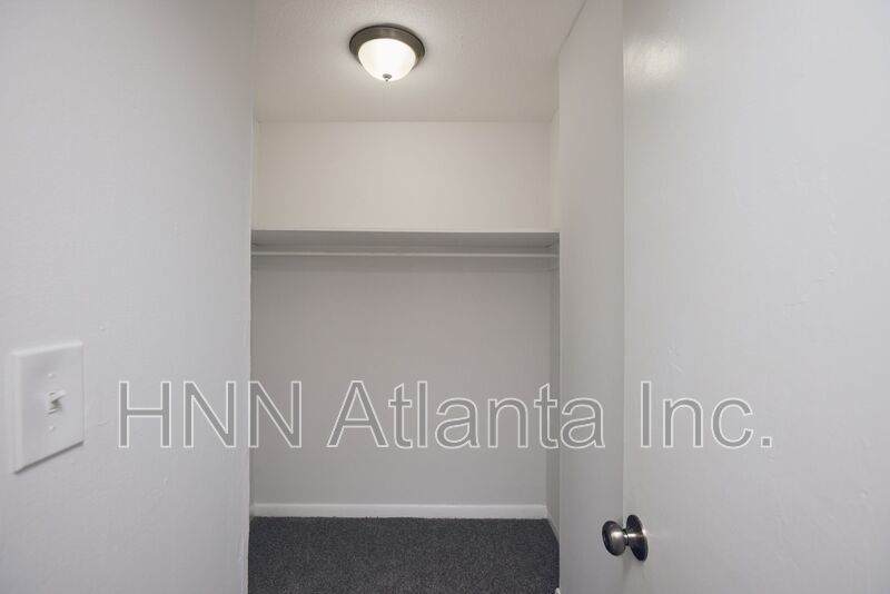 Rent Special Ongoing! Convenient Lenox Hills Living in One of Atlanta’s Most Connected Neighborhoods property image