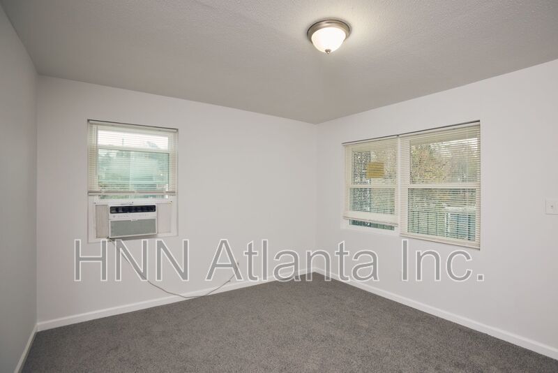 Rent Special Ongoing! Convenient Lenox Hills Living in One of Atlanta’s Most Connected Neighborhoods property image