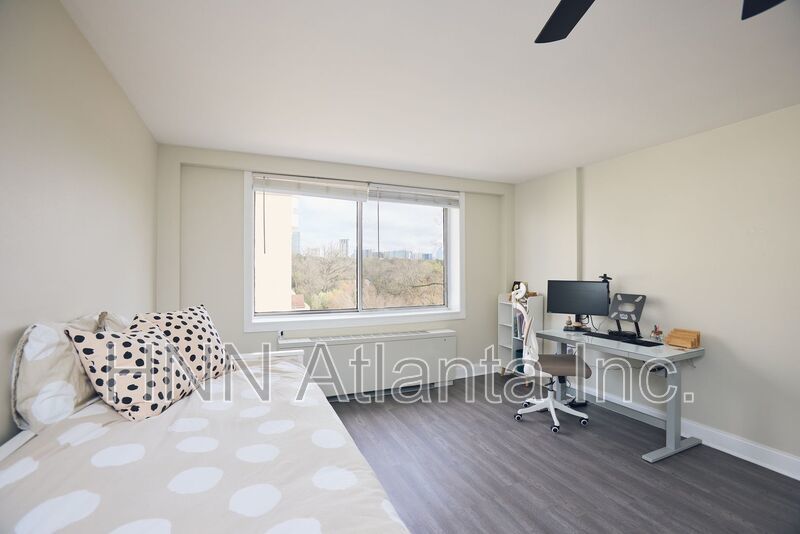 Furnished Buckhead Studio in Prime Peachtree Location property image