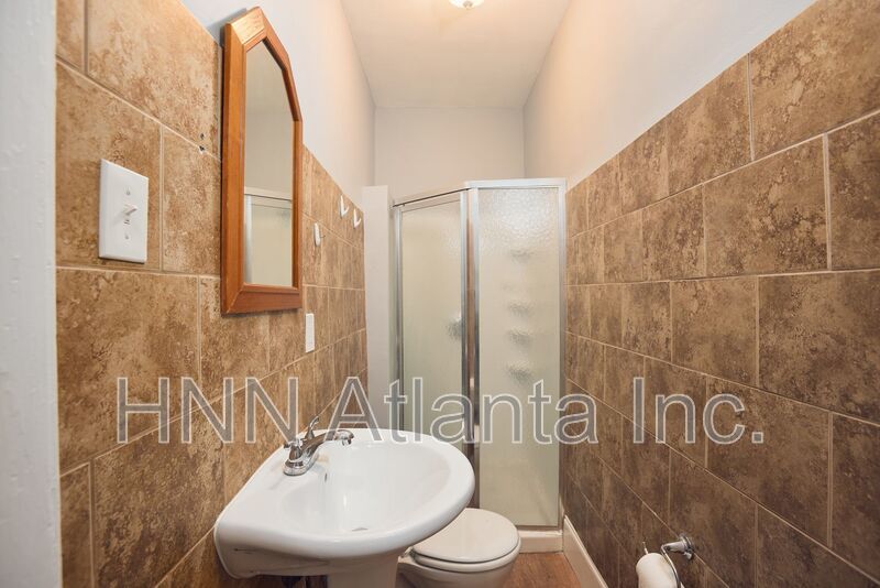 Charming Midtown 2/2 with Private Balcony property image