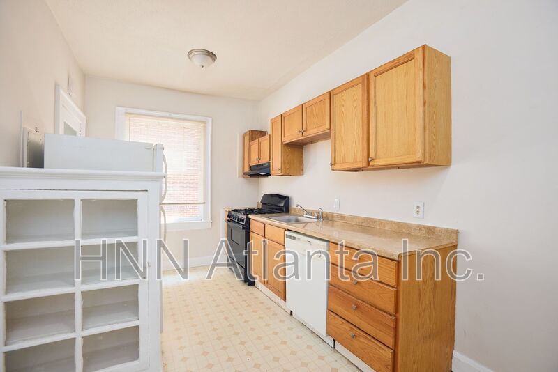 Spacious 1/1 in Midtown Neighborhood property image
