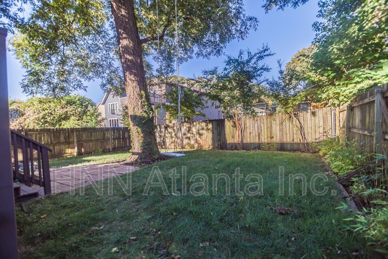 Charming 3BR/2BA in Reynoldstown Near the BeltLine property image