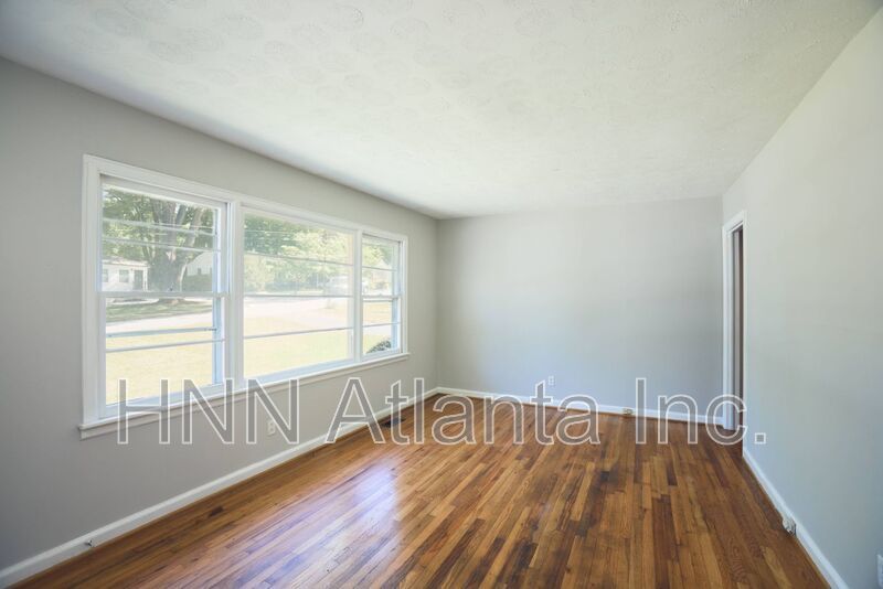 Stylish 3BR/1BA Home with Yard Near BeltLine & City Access property image