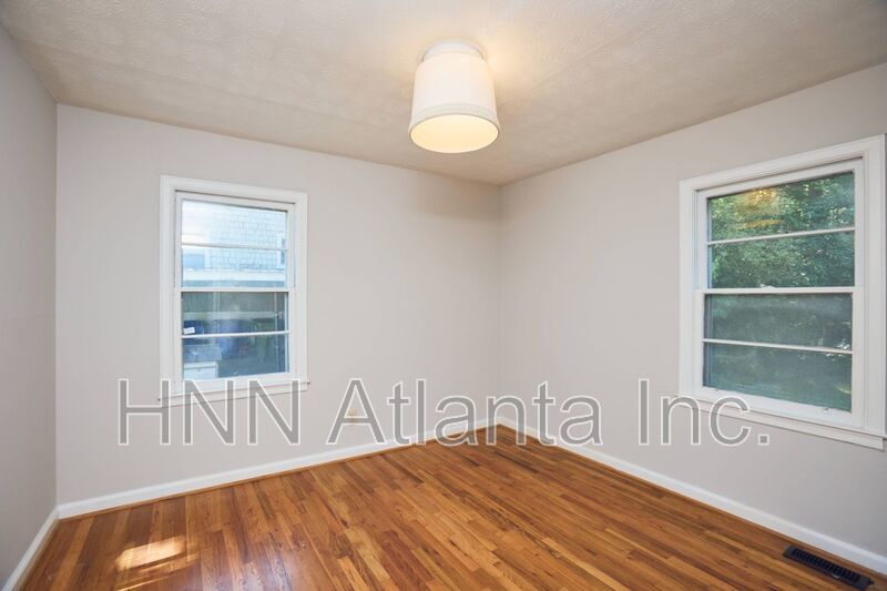 Stylish 3BR/1BA Home with Yard Near BeltLine & City Access property image