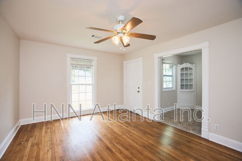 Classic Charm Meets Modern Comfort in Marietta property image
