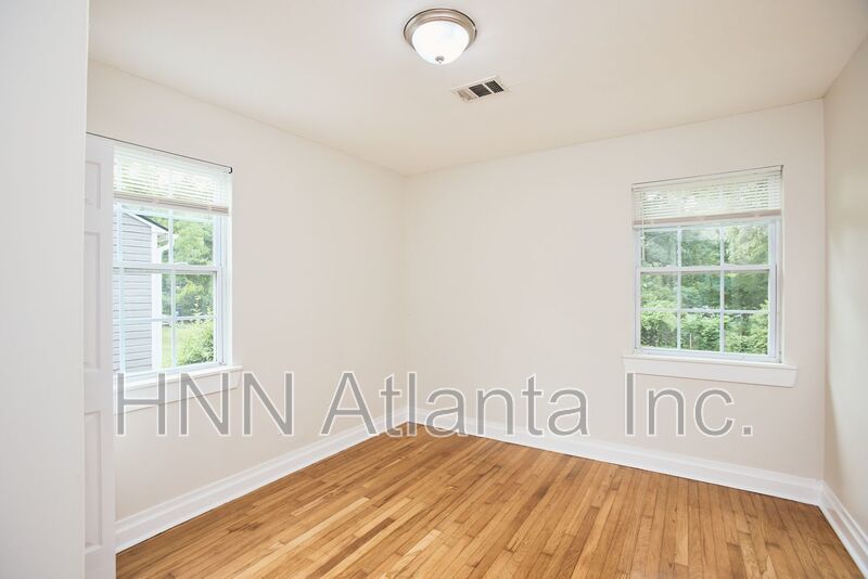 Classic Charm Meets Modern Comfort in Marietta property image