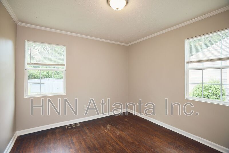 Classic Charm Meets Modern Comfort in Marietta property image