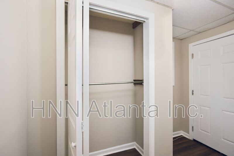 Charming Studio in the Heart of Atlanta – 887 Myrtle St, Unit 4 property image