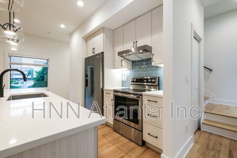 Sleek 2BR Townhome-Style Condo with Rooftop Deck property image