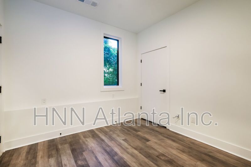 Sleek 2BR Townhome-Style Condo with Rooftop Deck property image