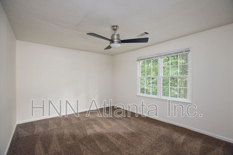 Updated Norcross Home with Sage Green Kitchen and Private Patio property image