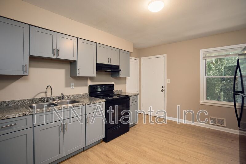 Spacious 2-Bedroom Duplex with a Bonus Room in Decatur property image